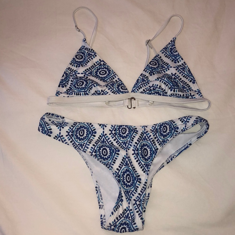 Cute blue pattern bikini